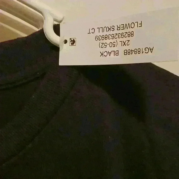 NWT Black Floral Skull Short Sleeve T-Shirt - Size 2XL - Picture 2 of 6